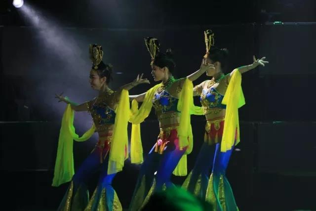 中視藝宣助力北京建筑大學(xué)第五屆大學(xué)生藝術(shù)節(jié)開(kāi)幕式-13